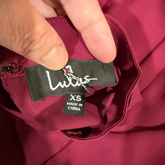 Lulus Womens XS Burgundy Halter Neck Keyhole Shift Dress Wine Berry Mini G - Picture 5 of 8
